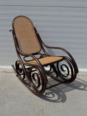 Balansoar Thonet foto