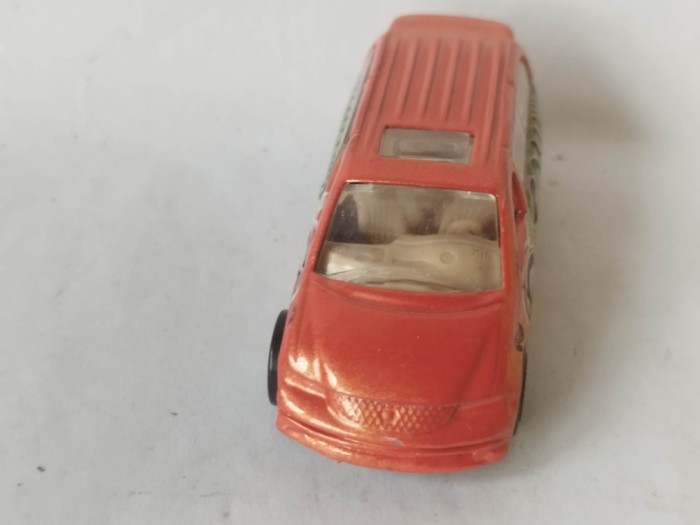 bnk jc Hot Wheels 2002 Dodge Caravan - Mainline &amp; Sports 5-Pack