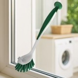 Perie pentru farfurii verde cu maner ergonomic și ventuză, CMCLASS