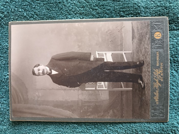 fotografie vechi atelier , dimensiuni 16 cm x 11 cm . Avocat Nanes ,cu dedicatie fiicei