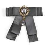 Brosa funda neagra