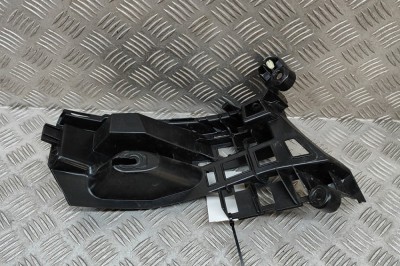 Suport bara de protecție dreapta spate PORSCHE MACAN 95B 2016 OEM: 95B807484A,95B.807.484.A,95B807572A,95B.807.572.A 29813469 foto