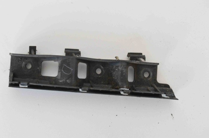 Suport bara de protecție dreapta față VW PASSAT B6 3C2 2007 OEM: 3C0807184 2378880
