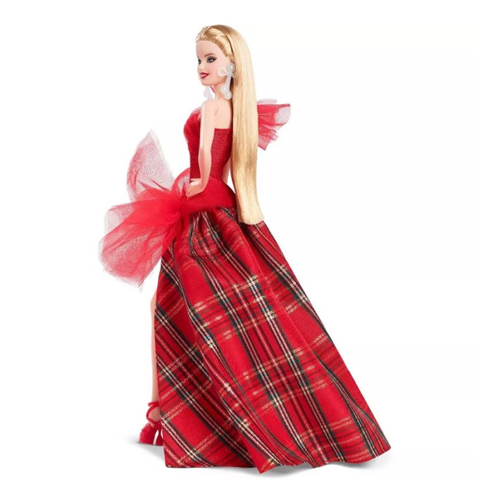 Papusa Barbie de colectie Fashion 2024, tinuta festiva, detalii realiste