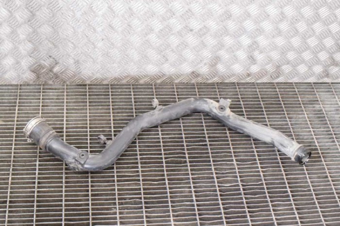 Furtun intercooler AUDI Q7 4L 2013 OEM: 7L6145795AE,7L6145770M 10880868