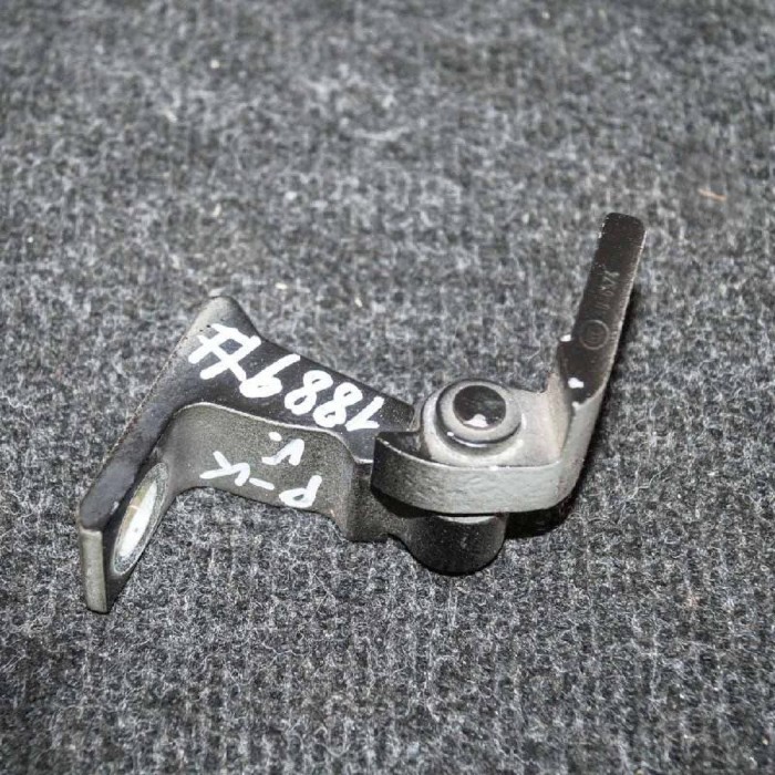 Balama ușă st&acirc;nga față AUDI A3 8V1, 8VK 2013 OEM: 8X0831403A 2421718