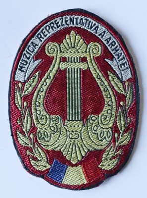 ECUSON EMBLEMA PATCH MUZICA REPREZENTATIVA A ARMATEI MATERIAL TEXTIL ARMATA MApN MFA ( CITITI DESCRIEREA ) foto