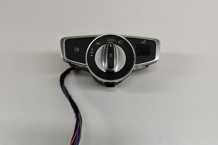 Modul de control comutator faruri MERCEDES-BENZ EQC 2023 OEM: A2059051810 29075527
