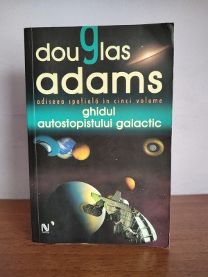 Douglas Adams - Ghidul autostopistului galactic foto