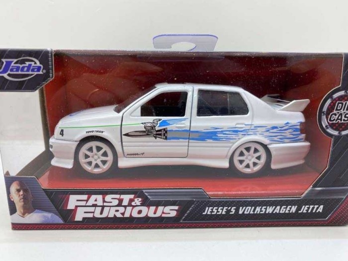 Macheta Fast and Furious 1995 Volkswagen Jetta a3 alb/albastru 1