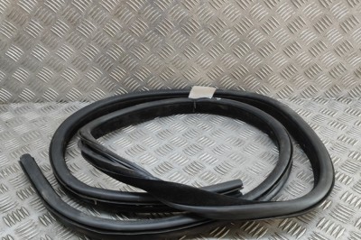 Garnitura ușă dreapta spate JAGUAR F-PACE X761 2022 OEM: HK83-253A10-A | 31650580 foto