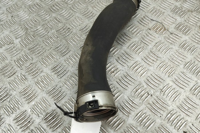 Furtun intercooler BMW X3 F25 2012 OEM: 8583389 | 31382440
