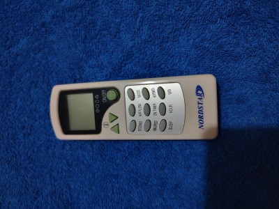 Telecomanda aer conditionat / telecomenzi aer conditionat ORIGINALE, NORDSTAR , stare foarte buna, perfect functionala !! foto