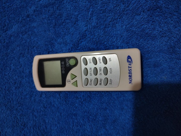 Telecomanda aer conditionat / telecomenzi aer conditionat ORIGINALE, NORDSTAR , stare foarte buna, perfect functionala !!