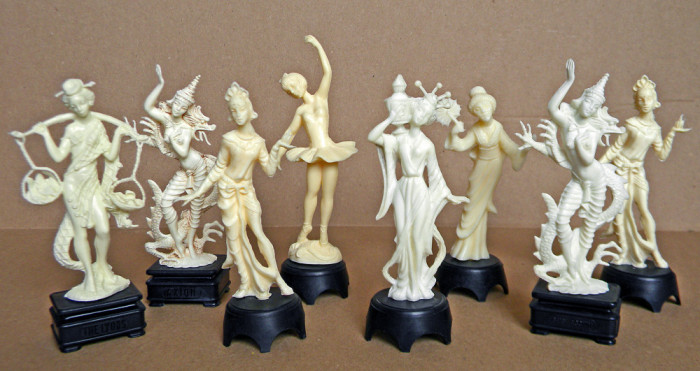 Lot 8 figurine de plastic din culturile antice, miniaturi Fontanini cu postament