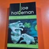 CAMUFLAJ - JOE HALDEMAN
