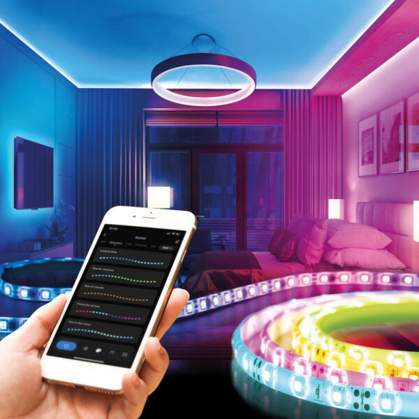 Bandă LED inteligentă RGB SMD &ndash; 30 LED/m &ndash; 2 x 5m/pachet