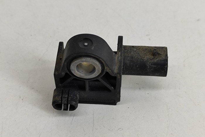 Senzor de impact dreapta față BMW 4 Convertible G23, G83 2022 OEM: 6861319 26830712