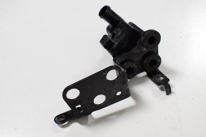 Pompa de apa auxiliara AUDI A4 Avant 8W5, B9 2017 OEM: 06H121601N 3682203