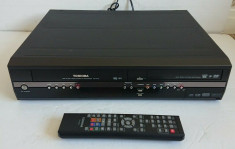 COMBO HDD - DVD - VHS VIDEO RECORDER NOU TOSHIBA foto