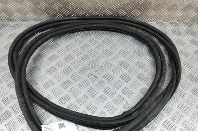 Garnitura de cauciuc motor TESLA MODEL X 2020 OEM: 1486211-00-C 29795984 foto