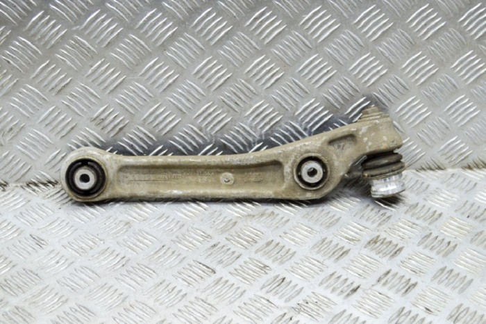 Braț drept dreapta față AUDI A4 8W2, B9 2017 OEM: 8W0407156A 11533467
