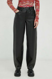 Levi&#039;s pantaloni femei, culoarea negru, drept, medium waist