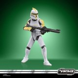 Star Wars Episode II Vintage Collection Figurina articulata Clone Trooper Commander 10 cm