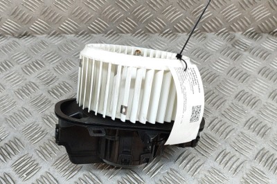 Ventilator aeroterma VW TOUAREG 7P5 2011 OEM: 7P0820021C | 27184865 foto