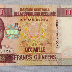 Guineea - 10 000 Francs / franci (2012)