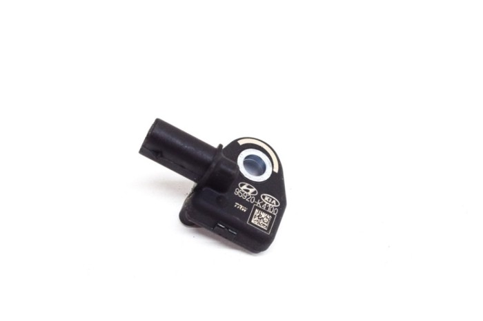 Senzor de impact st&acirc;nga față HYUNDAI KONA 2022 OEM: 95920-K4100 18081198