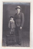 bnk foto Barbat cu copil - Foto Pelisor Bucuresti 1939
