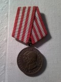 Medalie Eliberarea de sub Jugul fascist / In slujba poporului muncitor RPR , bronz