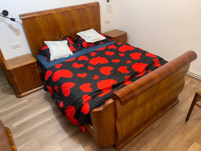 Mobilier din lemn masiv furnir de nuc &ndash; Set complet recondiționat