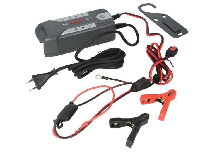 Redresor curent incarcator Bosch C3 acumulatori 12 b curent incarcare 3 8 6v 14Ah Redresor curent incarcator Bosch C3 acumulatori 12 b curent incarcare 3 8 6v 14Ah