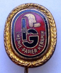 I.142 INSIGNA STICKPIN GERMANIA INDUSTRIE IG CHEMIE PAPIER KERAMIK CPK