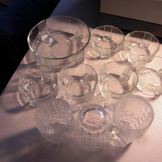 LOT format din castron sticla D=26 cm, 6 castronase desert si 3 halbe 300 ml.