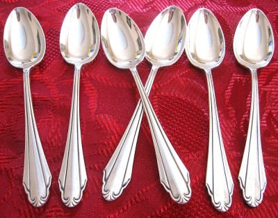 SET LINGURITE ARGINTATE PLACATE CU ARGINT MARCA MARTIN 13 CM foto