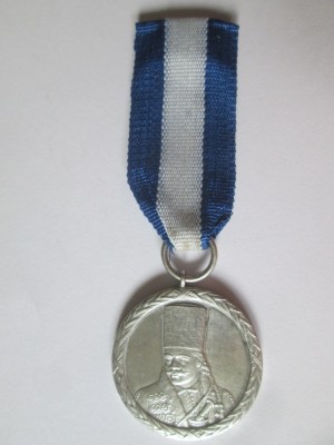Romania medalia comunista Tudor Vladimirescu clasa a II-a din anii 70 intr-o stare foarte buna,diametrul:32 mm foto