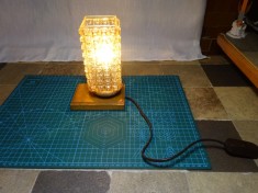 Lampa de perete/masa /veioza vintage /lemn/sticla