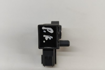 Senzor de impact st&amp;acirc;nga față VOLVO XC90 II 2021 OEM: 31451531 28529555 foto