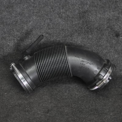 Furtun AUDI A5 8T3 2014 OEM: 06H129629F | 1934591 foto