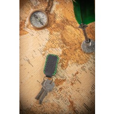 Breloc din piele naturala, handmade, lucrat si cusut manual, Mark, Verde Army, Produs in Romania