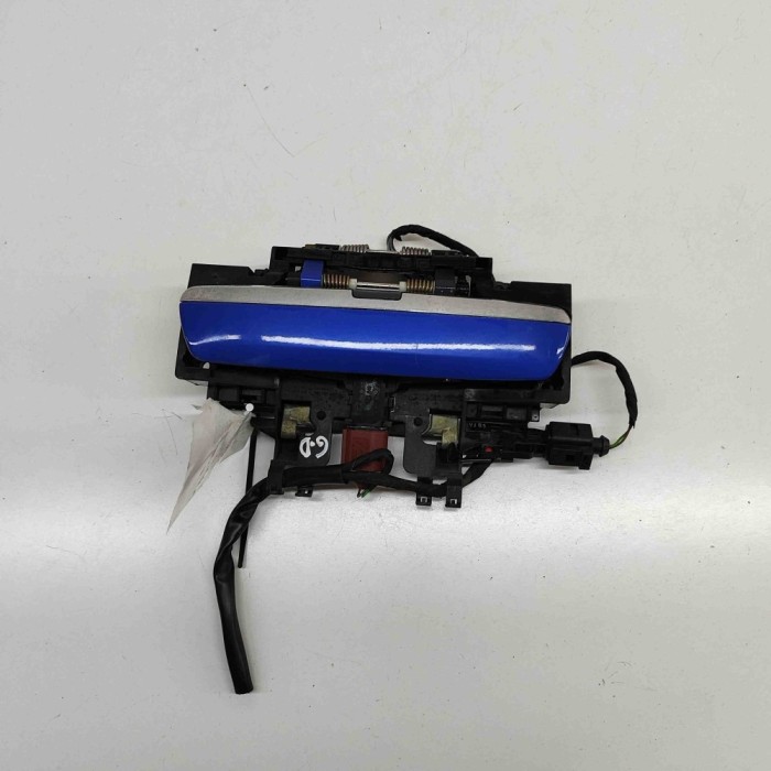 M&acirc;ner exterior ușă dreapta spate AUDI A8 D3 4E2, 4E8 2006 OEM: 4E0839886E,4E0839205G 30255328