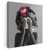 Tablou portret femeie cu flori variate pe fata Tablou canvas pe panza CU RAMA 30x30 cm