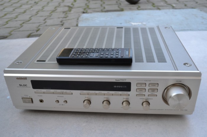Amplificator Denon DRA 1000 cu Telecomanda