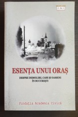 Esen?a unui ora?. Despre demolari, case ?i oameni in Bucure?ti foto
