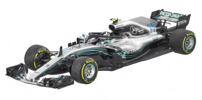 Macheta Oe Mercedes-Benz Amg Petronas Motorsport Valtteri Bottas 2018 1:18 Argintiu B66960562 foto