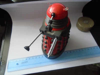 bnk jc Robot Dalek - rosu foto