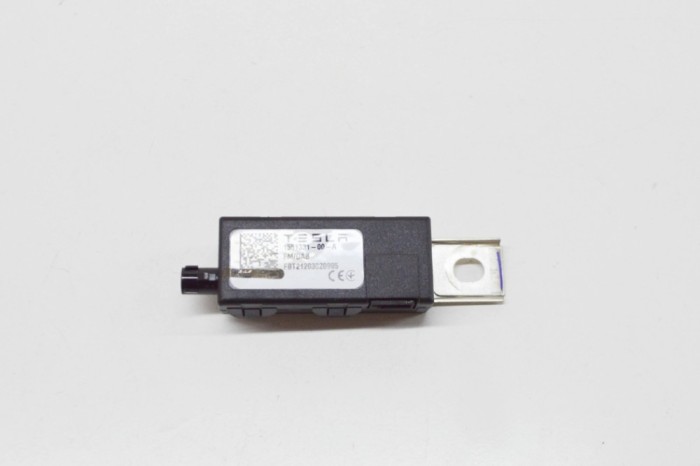 Amplificator de antena TESLA MODEL 3 2021 OEM: 1551331-00-A 20815271